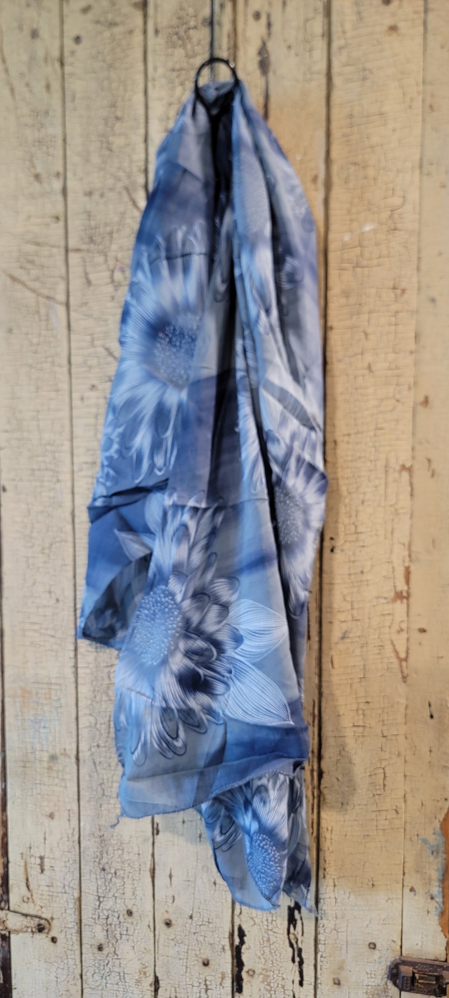 Light weight scarf