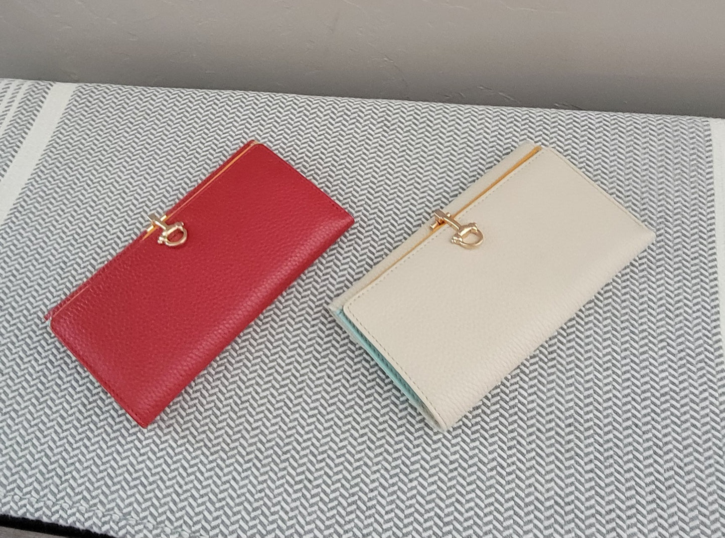 Colorful Vera Pella large wallet