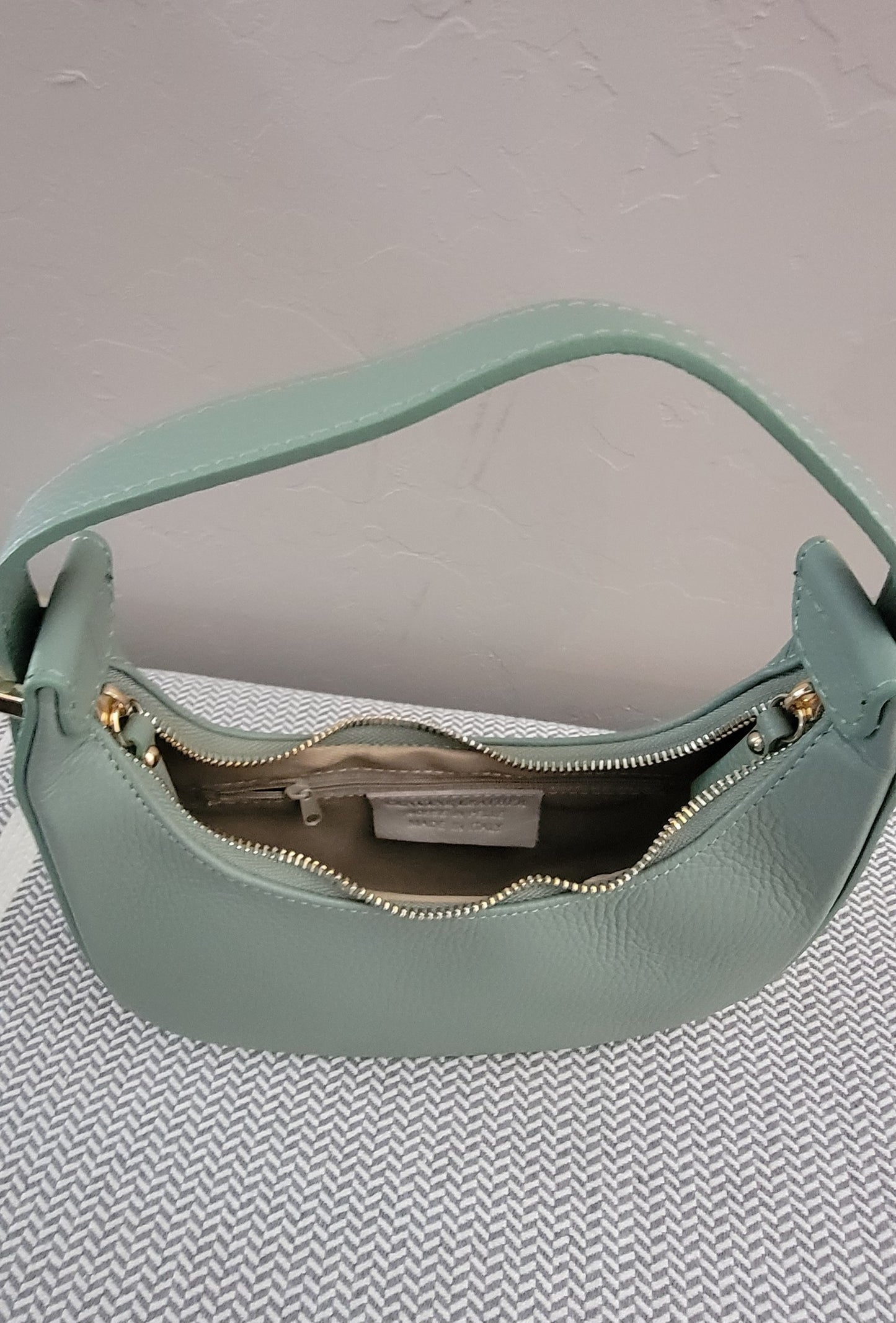Luna shoulder bag