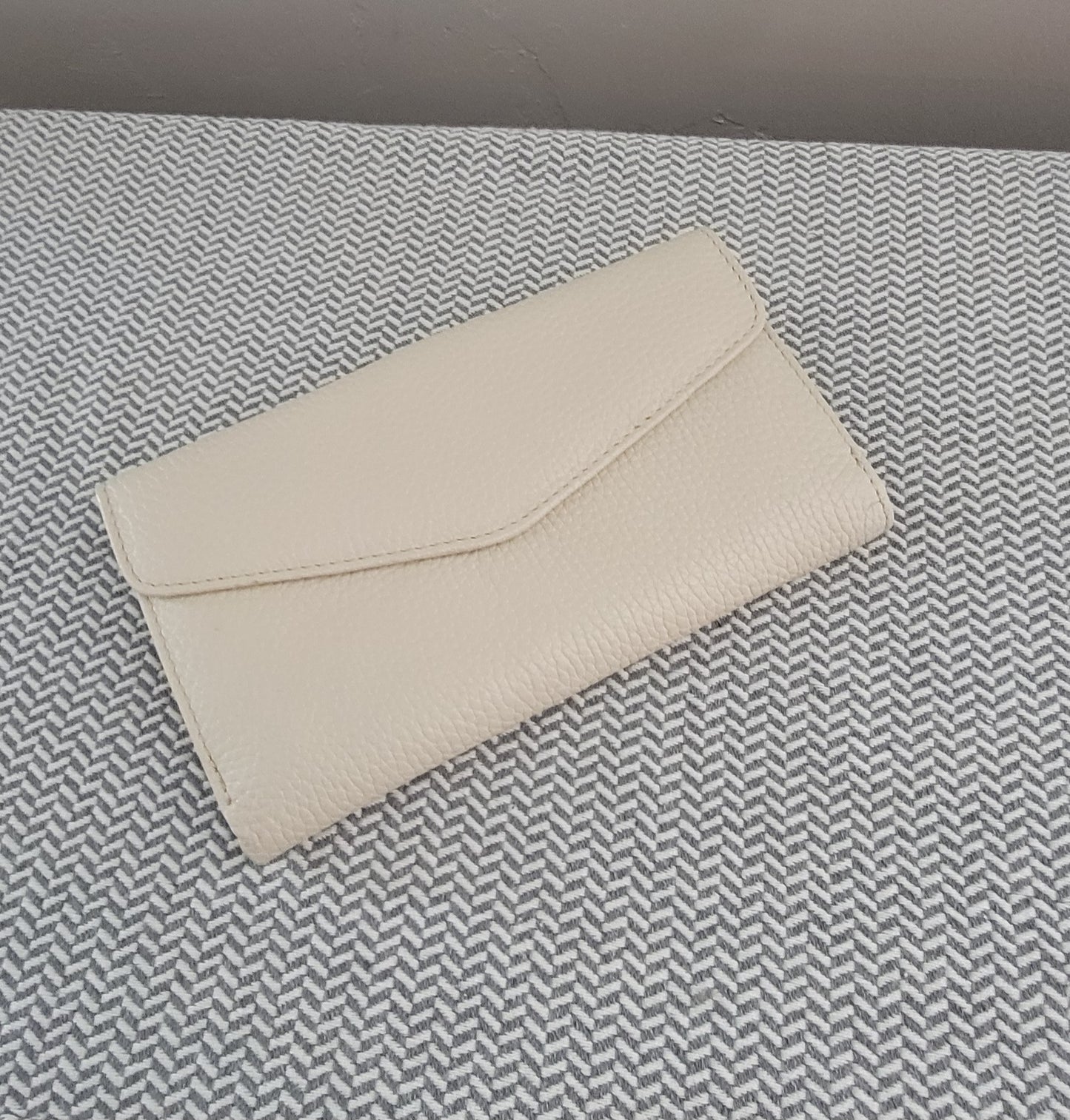 Colorful Vera Pella large wallet