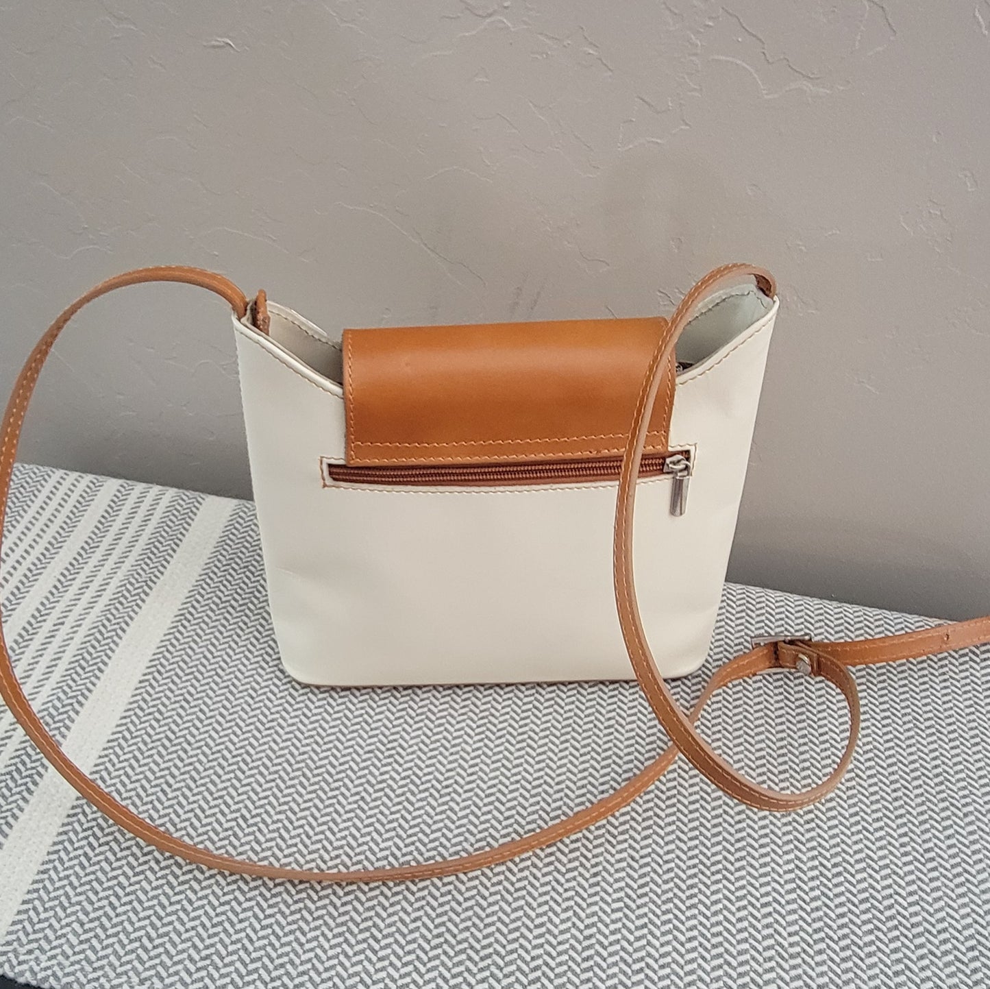 Cream and tan Crossbody bag