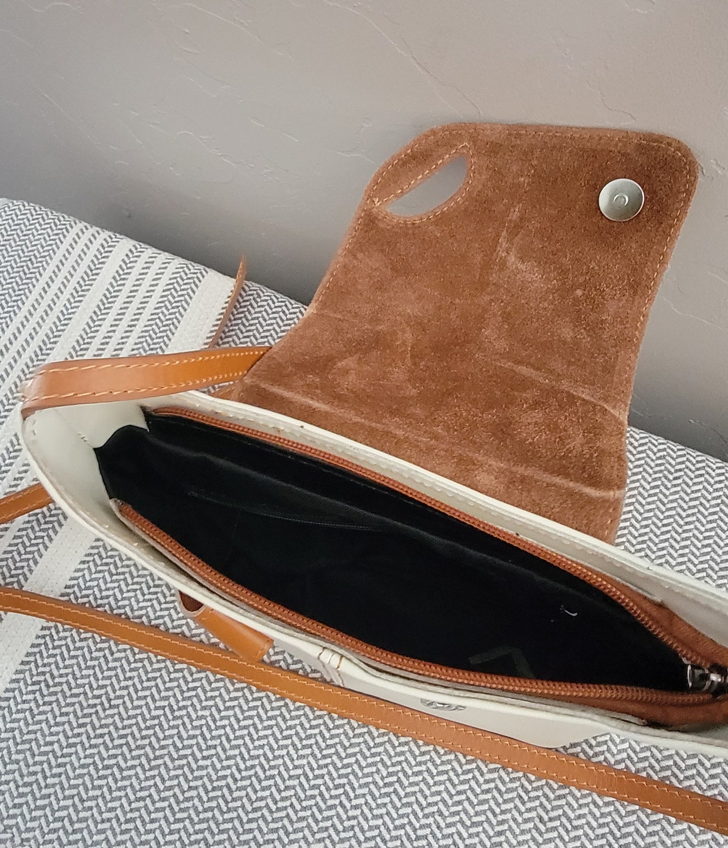 Cream and tan Crossbody bag
