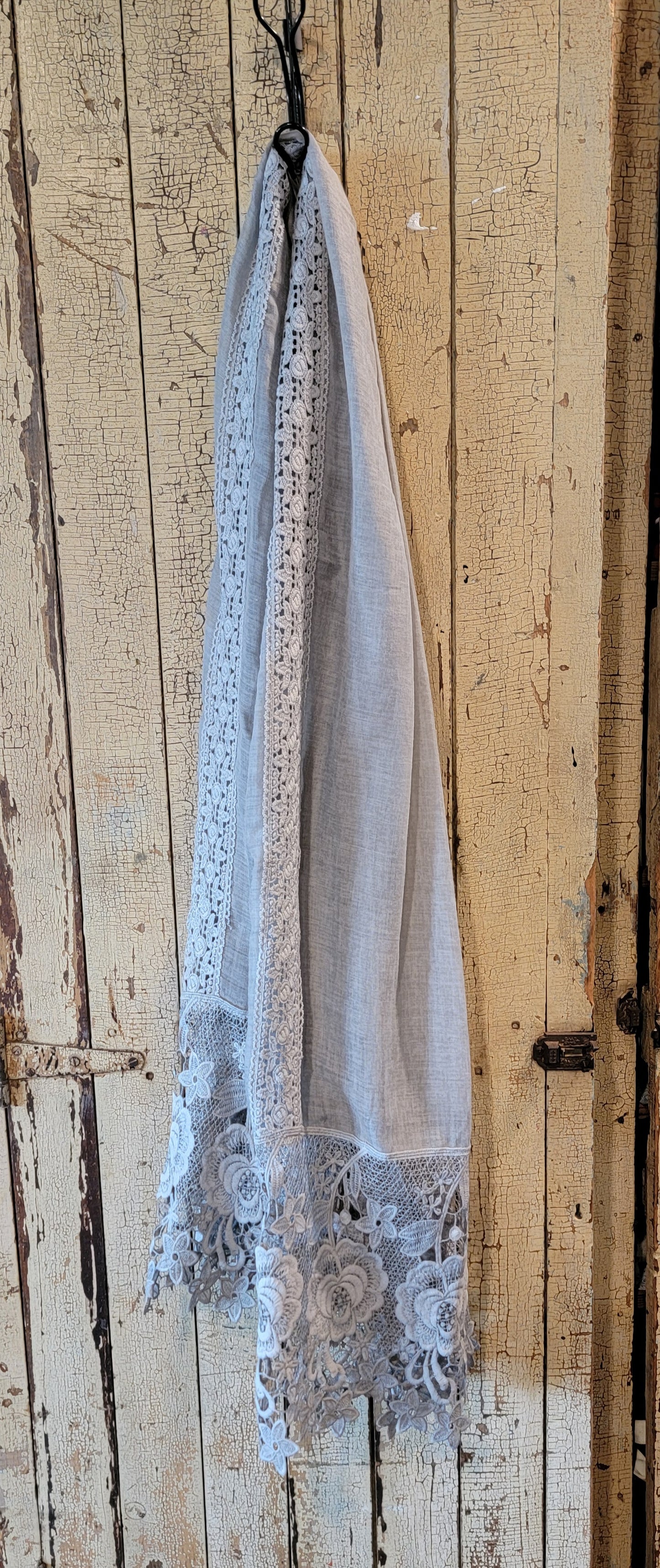 Lace trim scarf